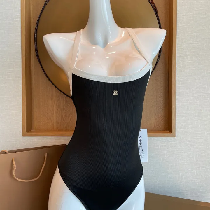 スーパーコピー シャネル 水着