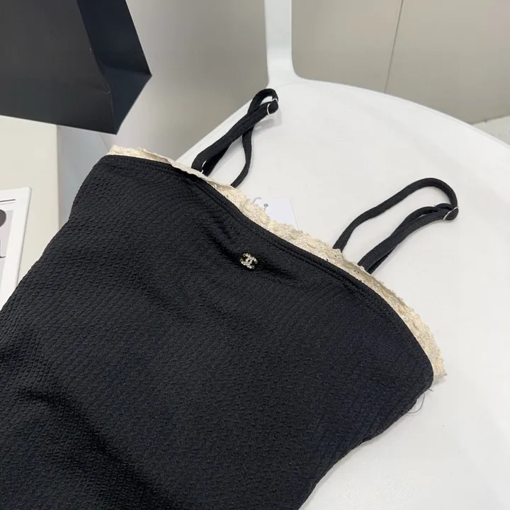 スーパーコピー シャネル 水着