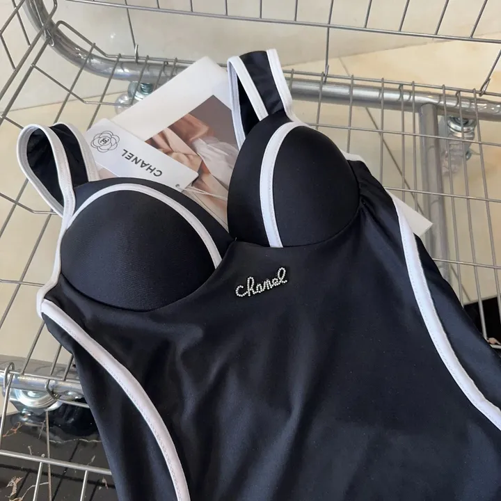 スーパーコピー シャネル 水着