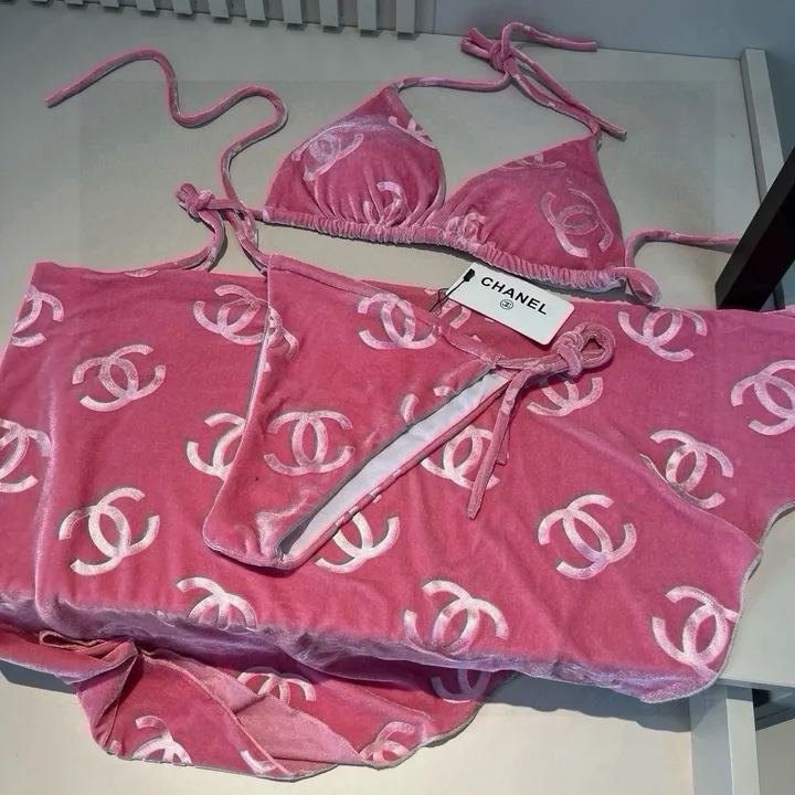 スーパーコピー シャネル 水着