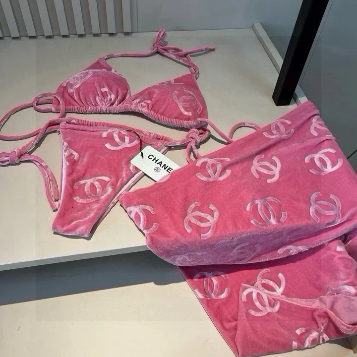 スーパーコピー シャネル 水着