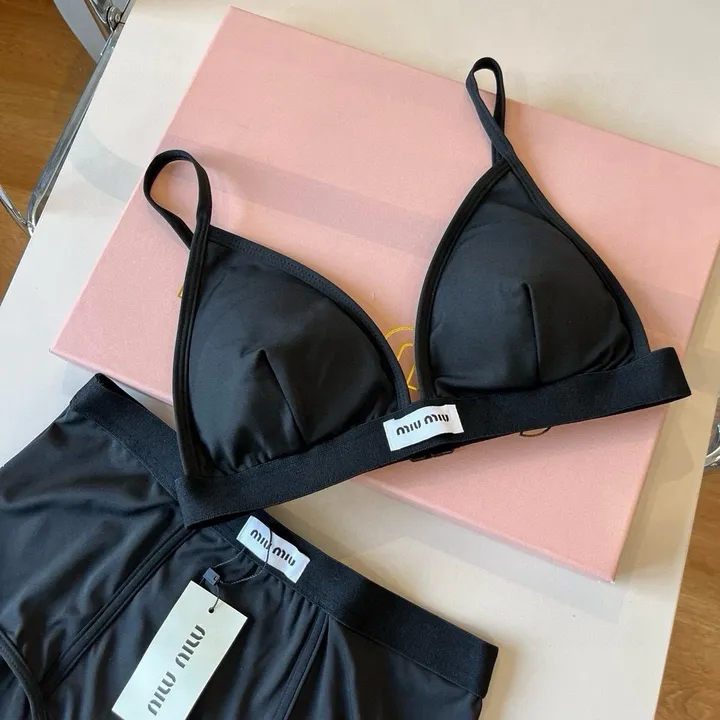 スーパーコピー ミュウミュウ 水着