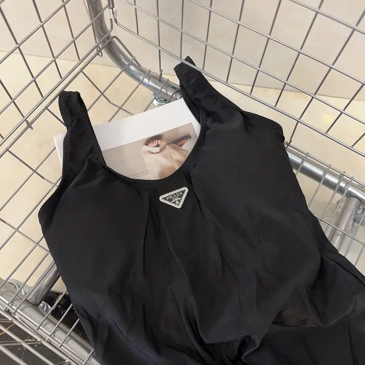 スーパーコピー プラダ 水着