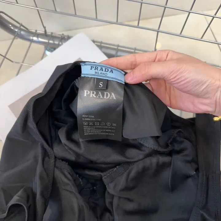 スーパーコピー プラダ 水着