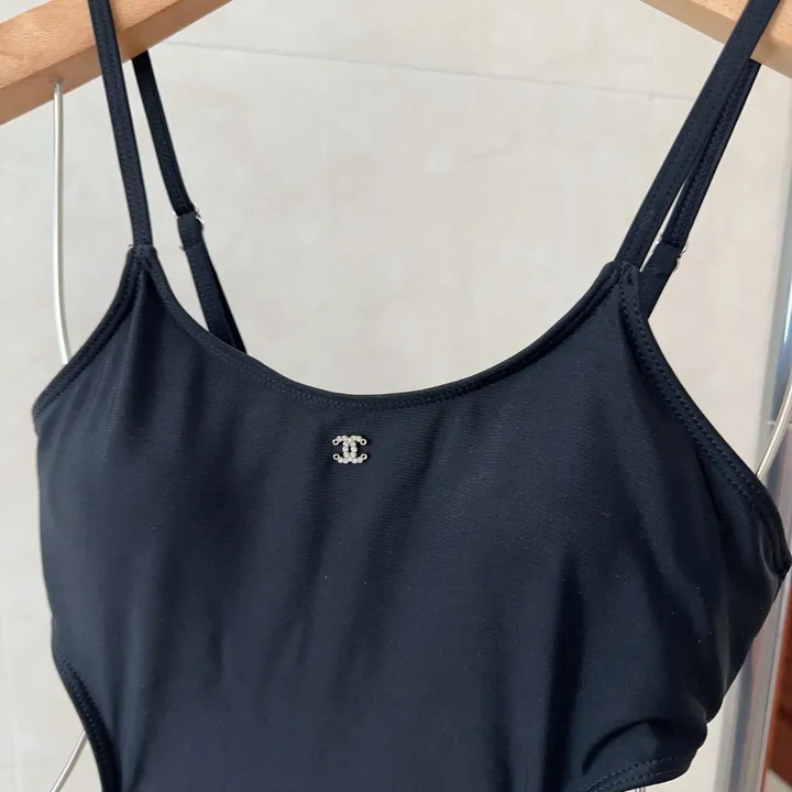 スーパーコピー シャネル 水着