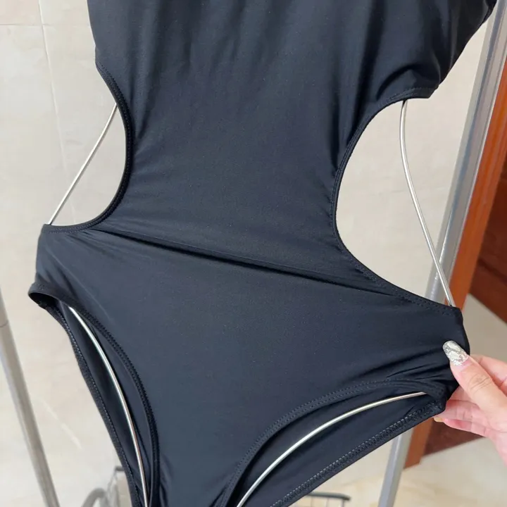 スーパーコピー シャネル 水着