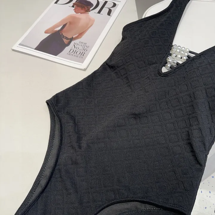 スーパーコピー シャネル 水着