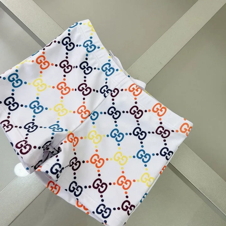 スーパーコピー グッチ 水着