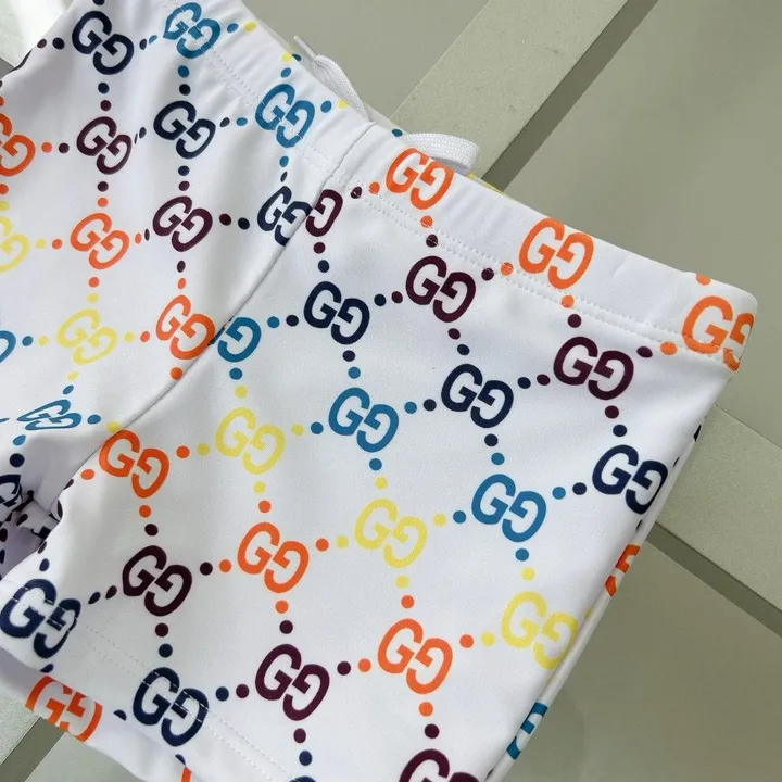 スーパーコピー グッチ 水着