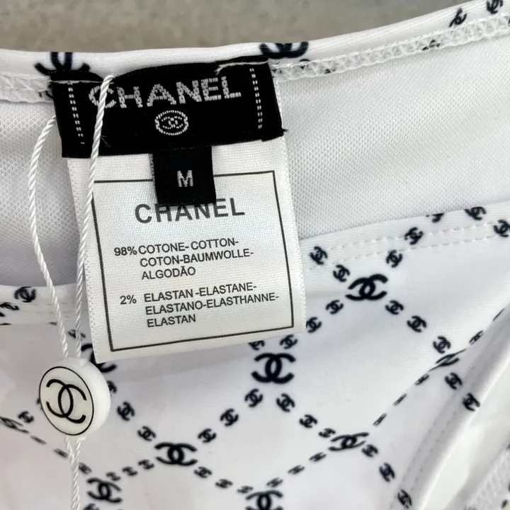 スーパーコピー シャネル 水着