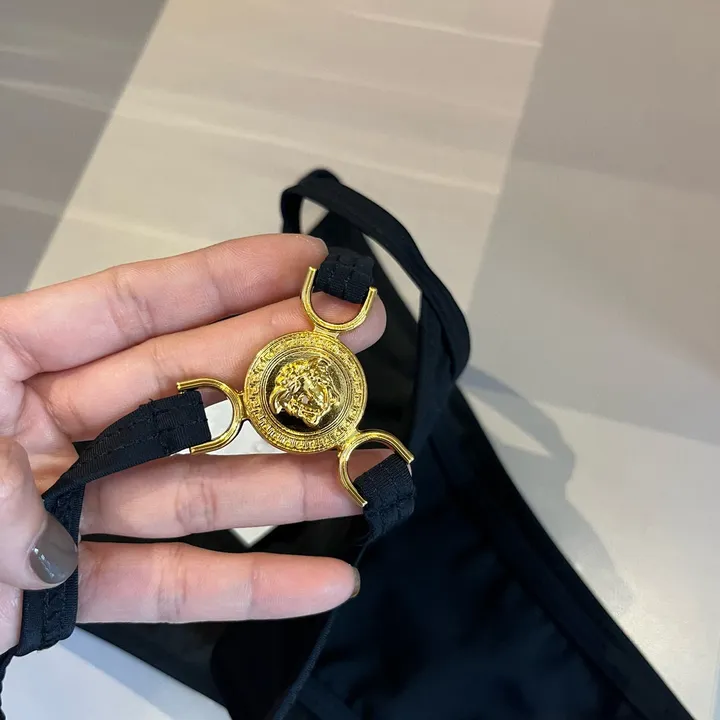 スーパーコピー ヴェルサーチ 水着