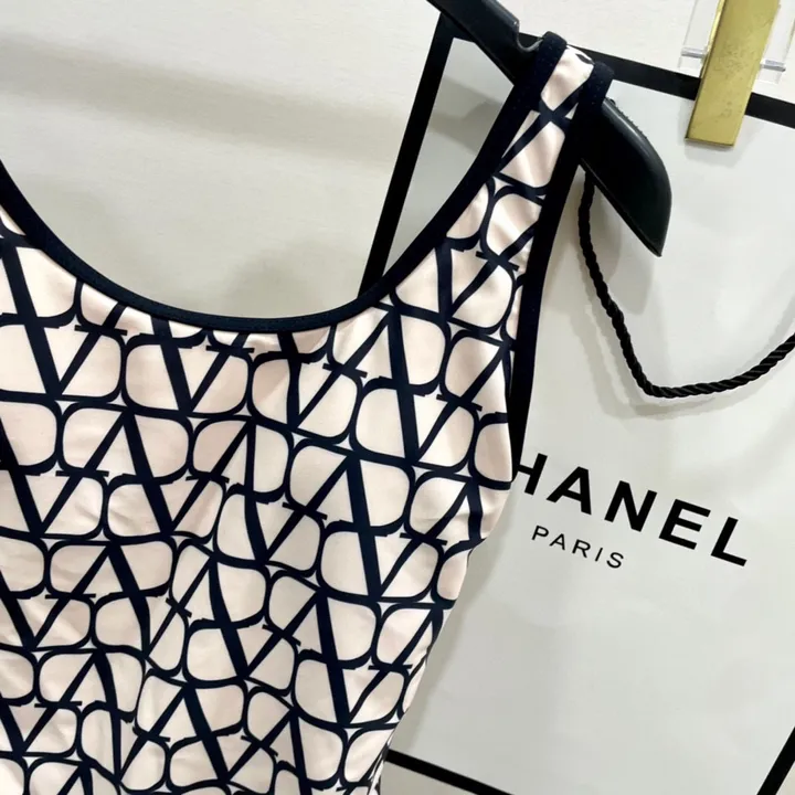 スーパーコピー ヴァレンティノ 水着