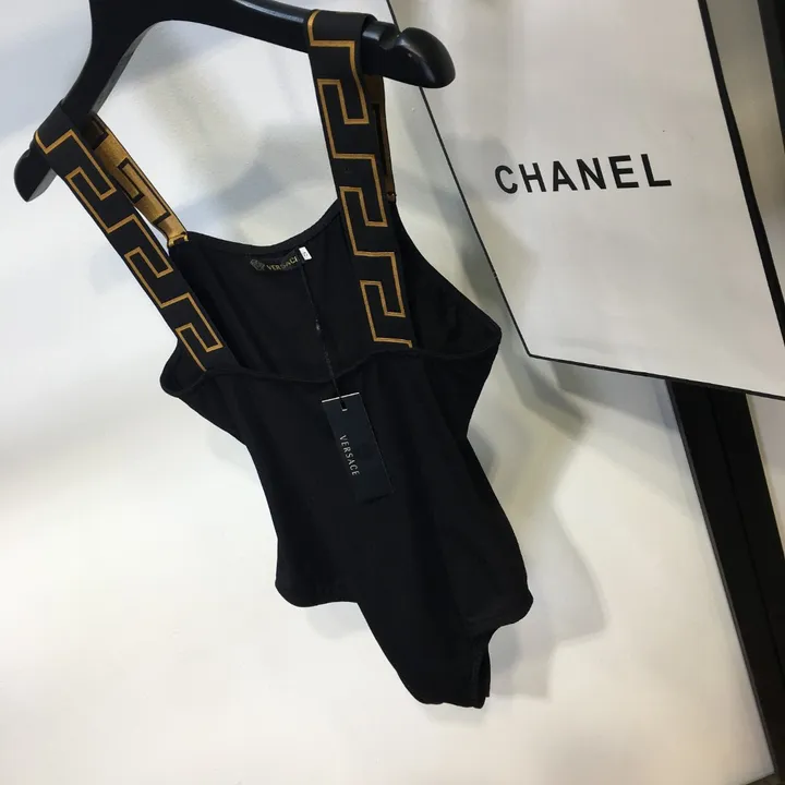 スーパーコピー ヴェルサーチ 水着