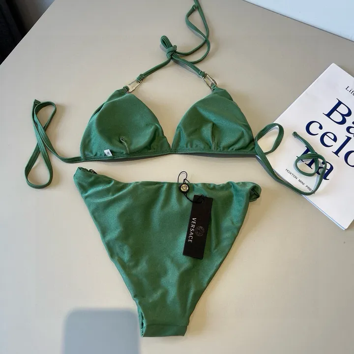 スーパーコピー シュプリーム 水着