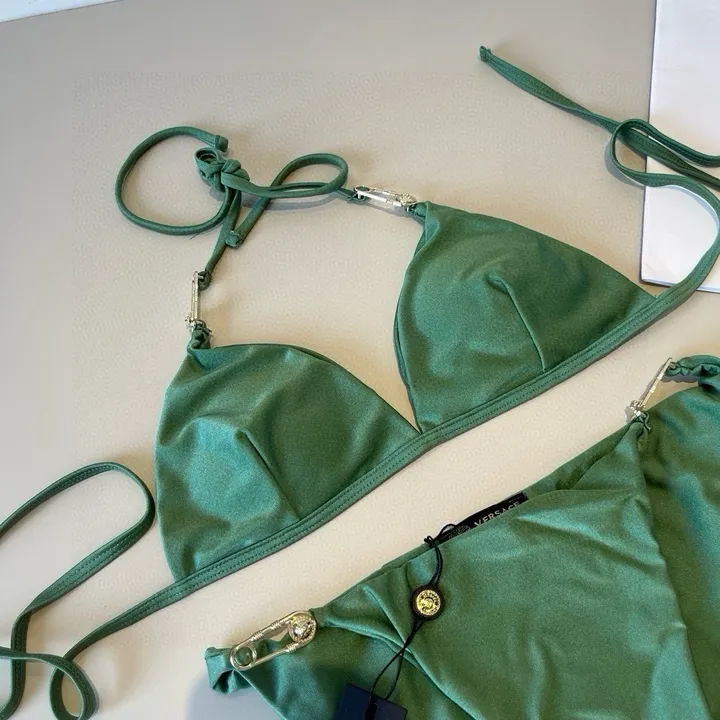 スーパーコピー シュプリーム 水着