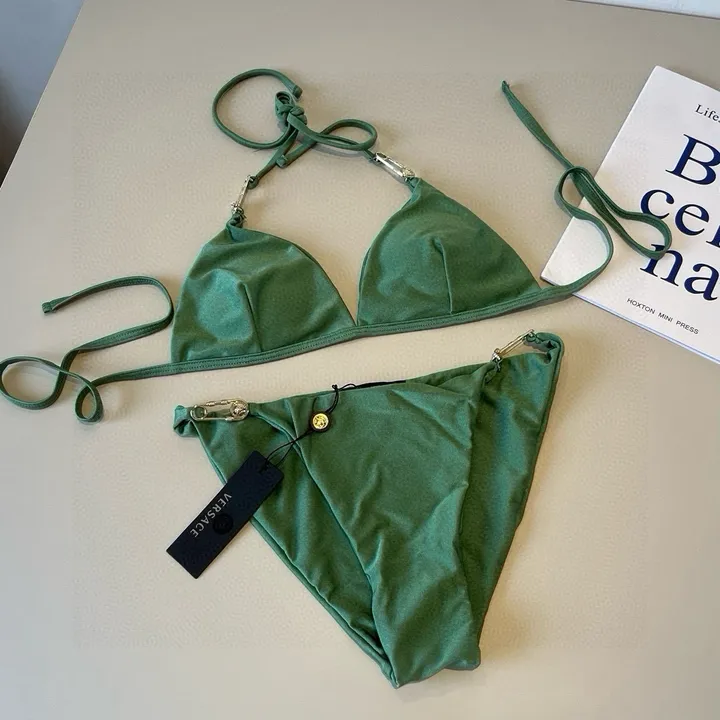 スーパーコピー シュプリーム 水着