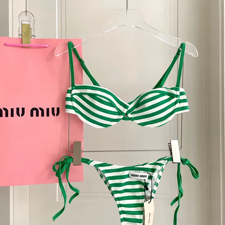 スーパーコピー ミュウミュウ 水着