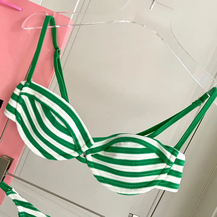 スーパーコピー ミュウミュウ 水着