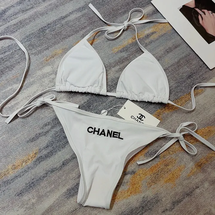 スーパーコピー シャネル 水着