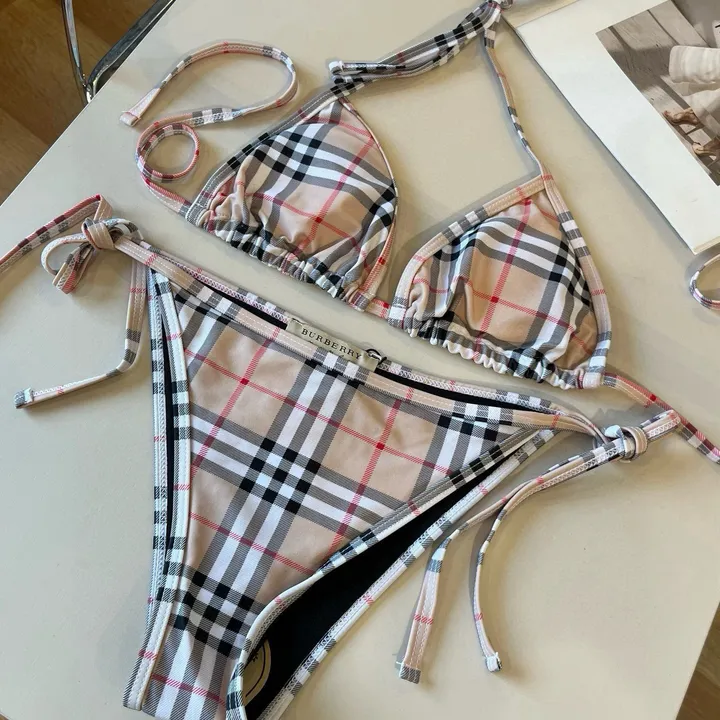 スーパーコピー バーバリー ス 水着