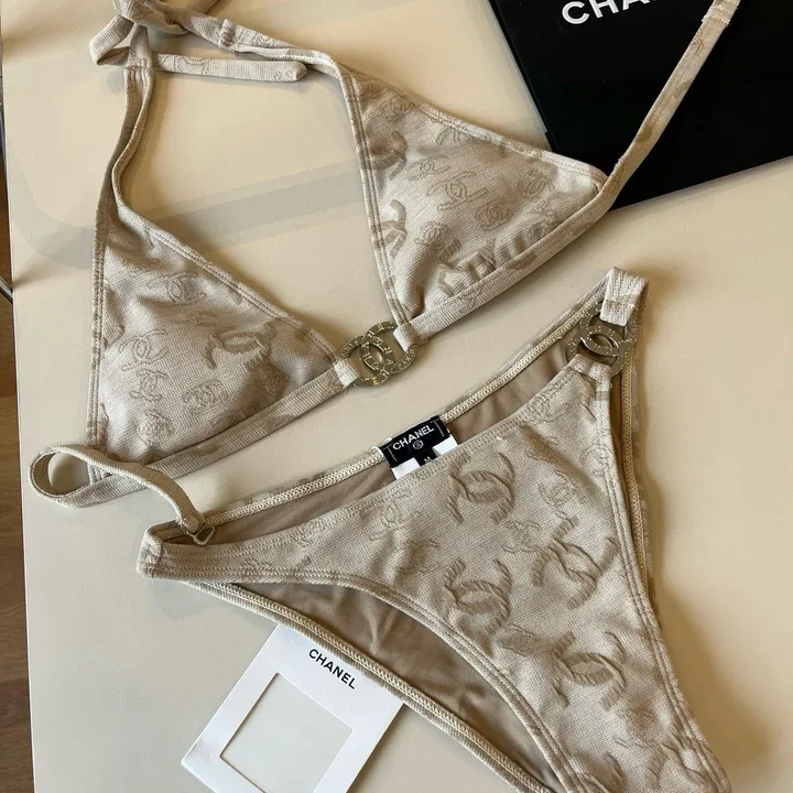 スーパーコピー シャネル 水着