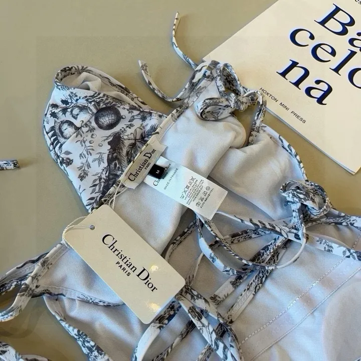 スーパーコピー ディオール 水着