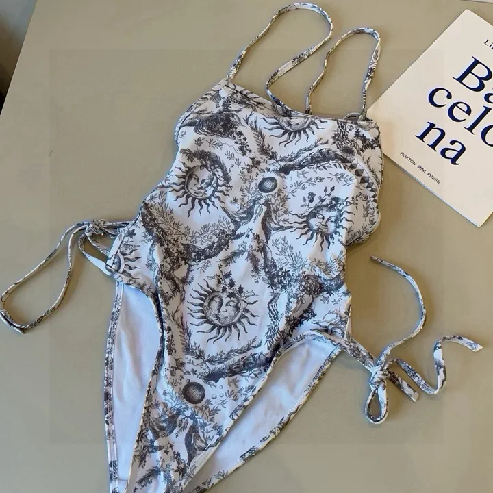 スーパーコピー ディオール 水着