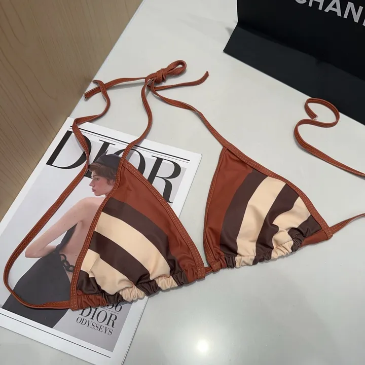 スーパーコピー バーバリー ス 水着