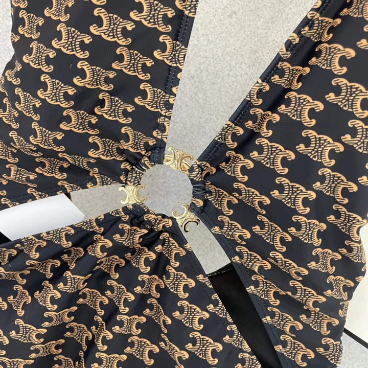 スーパーコピー シャネル 水着