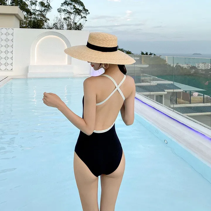 スーパーコピー シャネル 水着