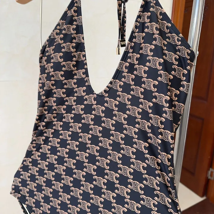 スーパーコピー ロエベ 水着