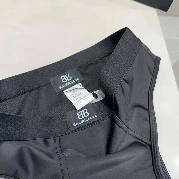 スーパーコピー セリーヌ 水着