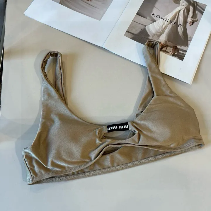 スーパーコピー ミュウミュウ 水着