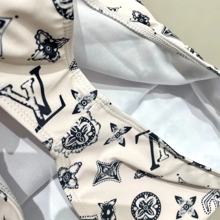 スーパーコピー ルイヴィトン 水着