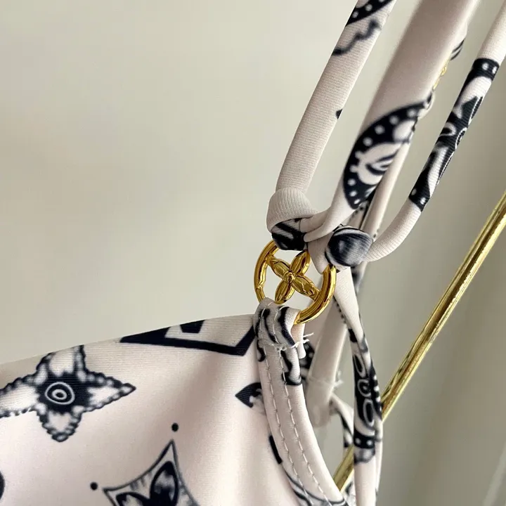 スーパーコピー ルイヴィトン 水着