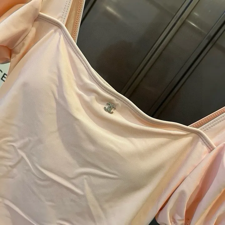 スーパーコピー シャネル 水着