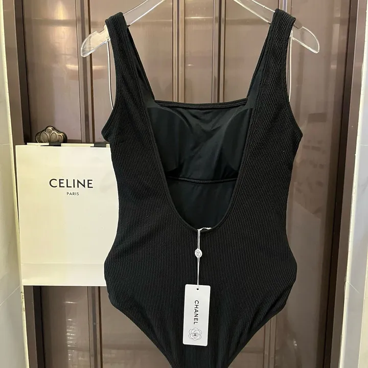 スーパーコピー シャネル 水着