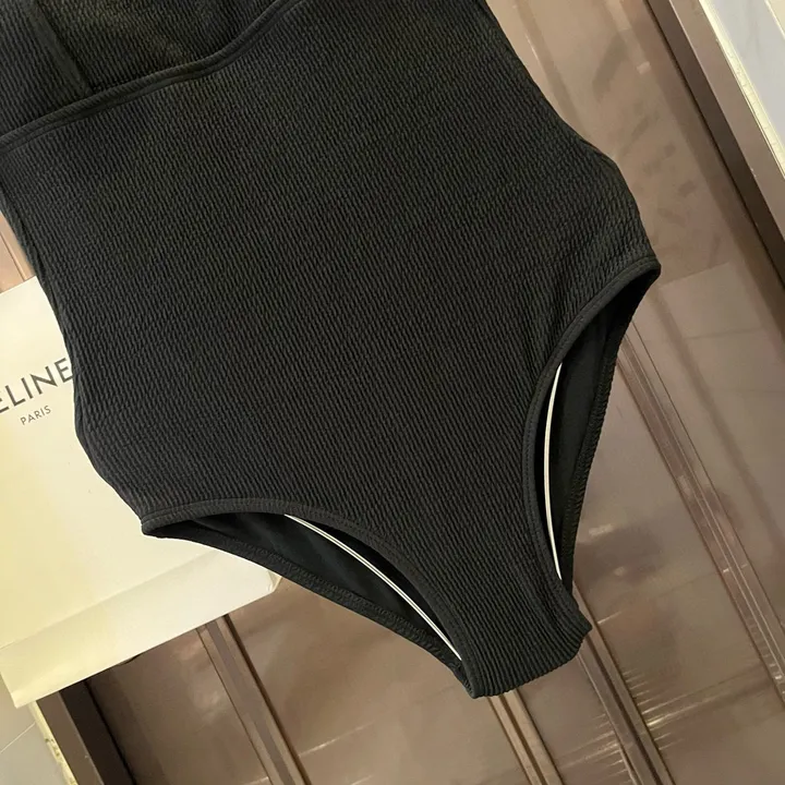 スーパーコピー シャネル 水着