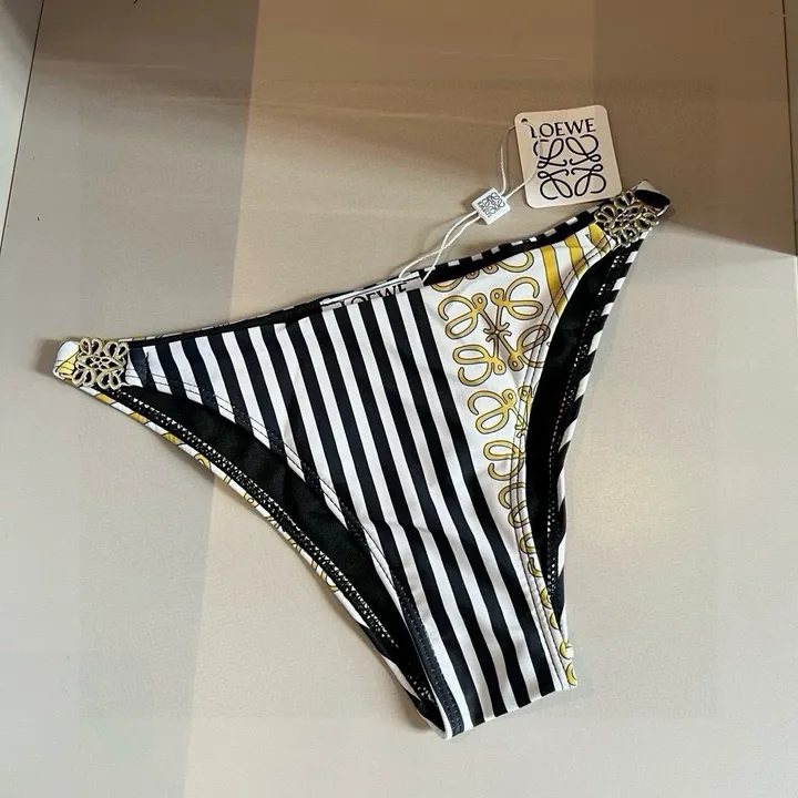 スーパーコピー ロエベ 水着