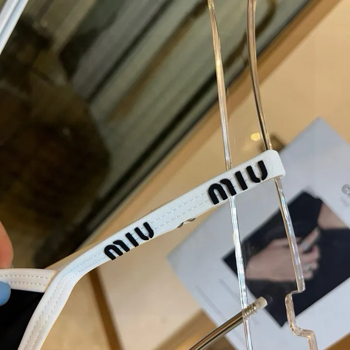 スーパーコピー ミュウミュウ 水着