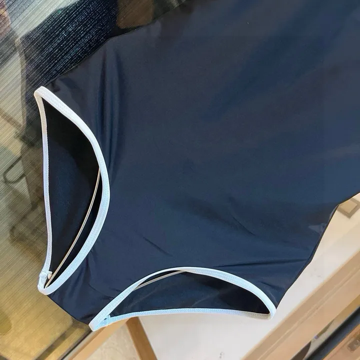 スーパーコピー ミュウミュウ 水着