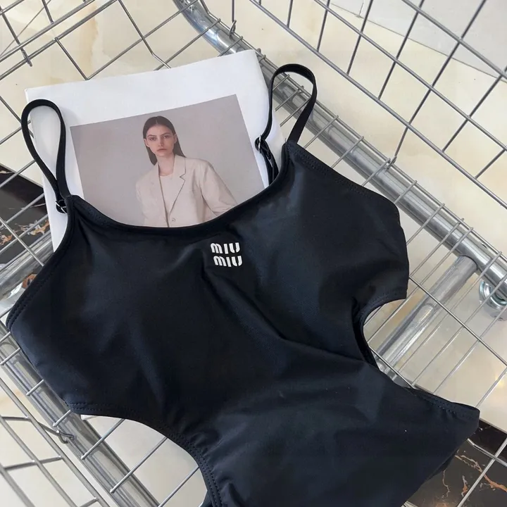 スーパーコピー 川久保玲 水着