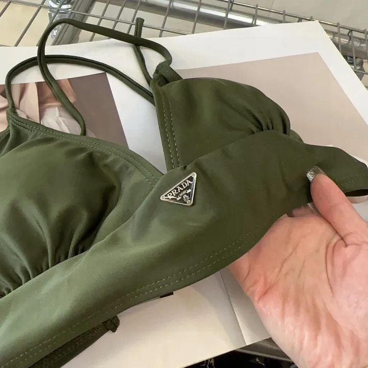 スーパーコピー プラダ 水着