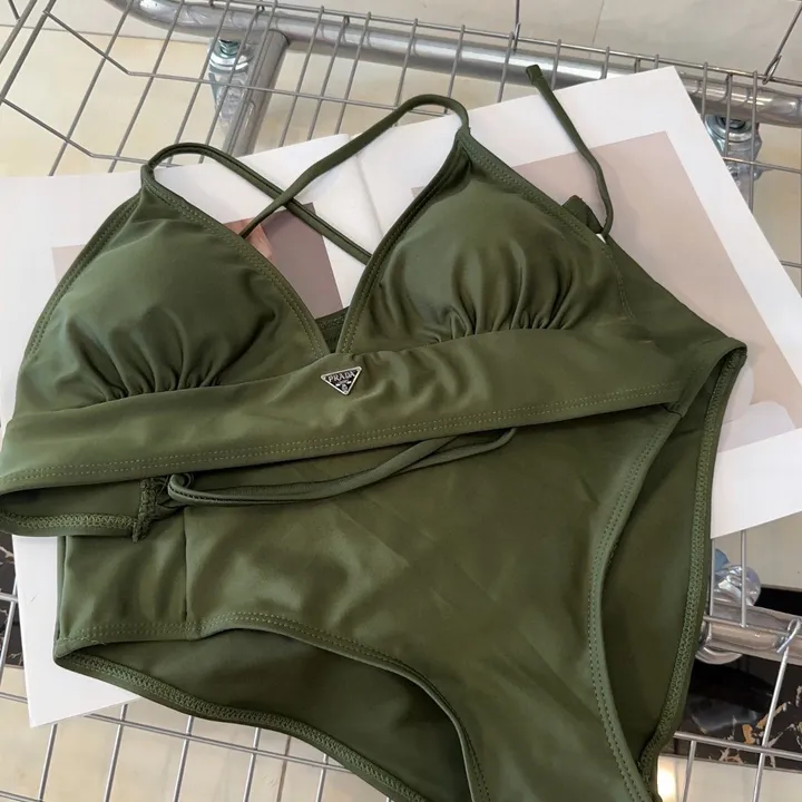 スーパーコピー プラダ 水着