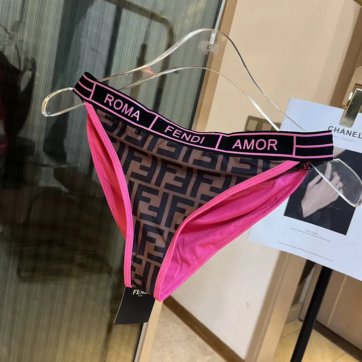 スーパーコピー フェンディ 水着