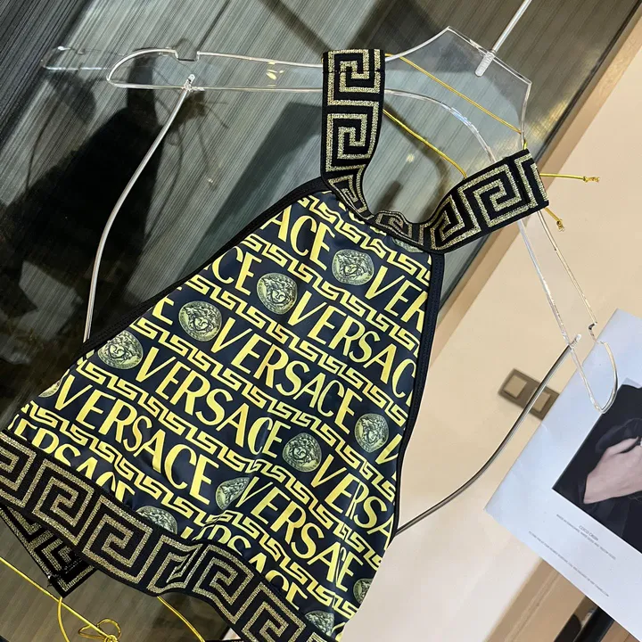 スーパーコピー ヴェルサーチ 水着