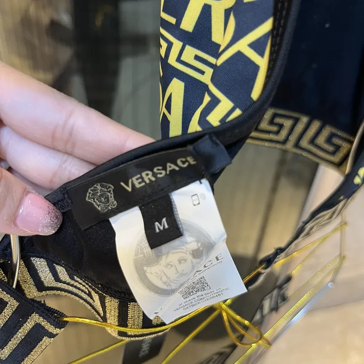 スーパーコピー ヴェルサーチ 水着