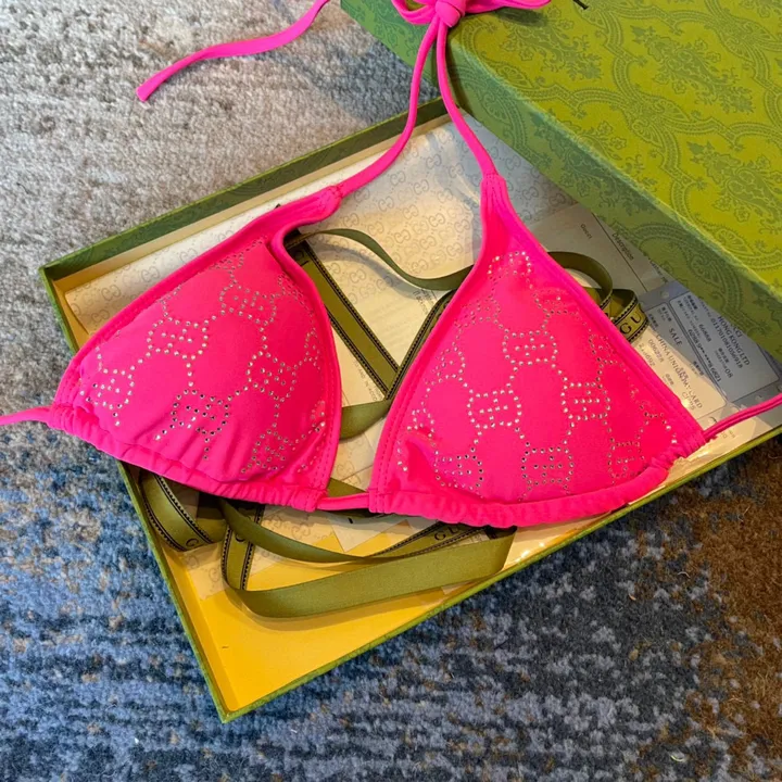 スーパーコピー グッチ 水着