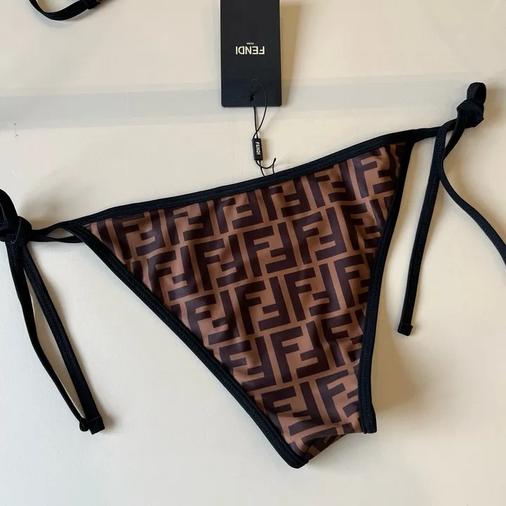 スーパーコピー フェンディ 水着