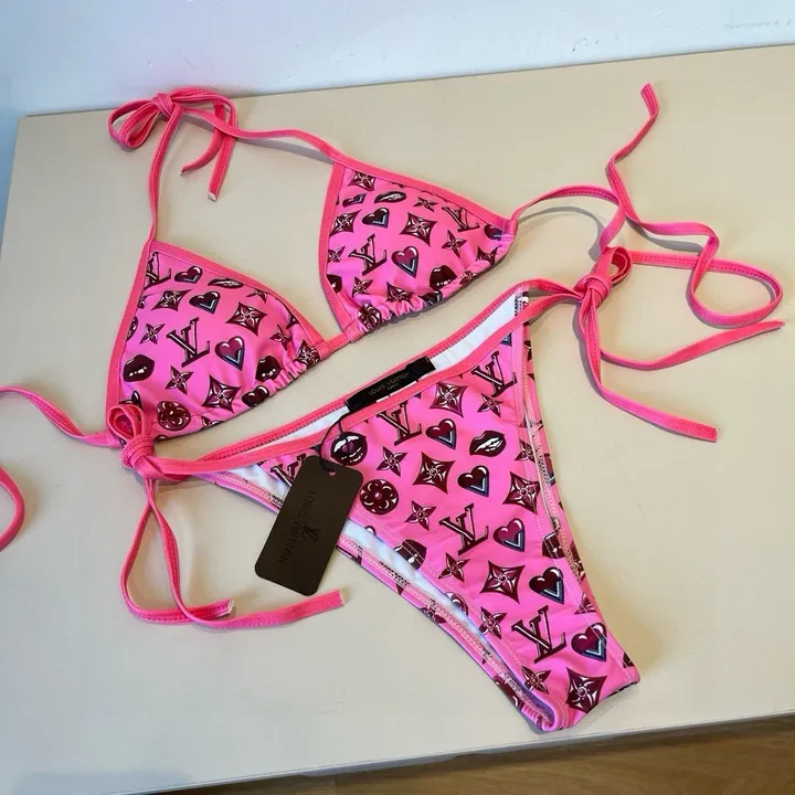 スーパーコピー シャネル 水着